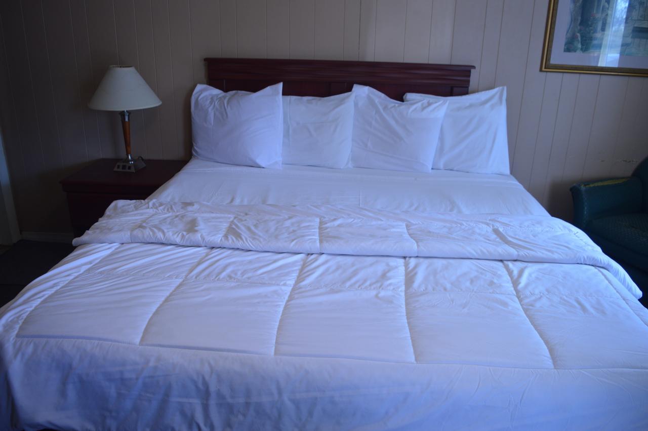 Parkview Motel Guelph Buitenkant foto