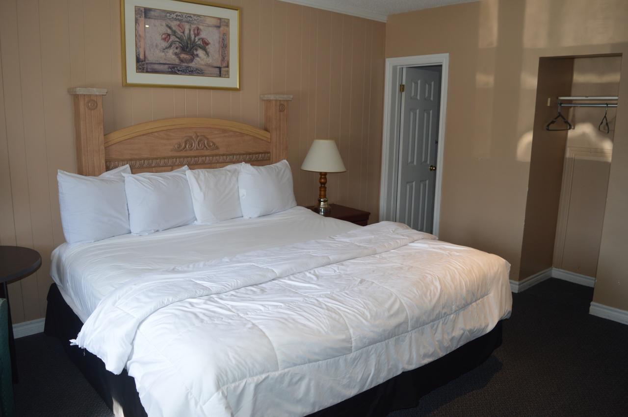 Parkview Motel Guelph Buitenkant foto