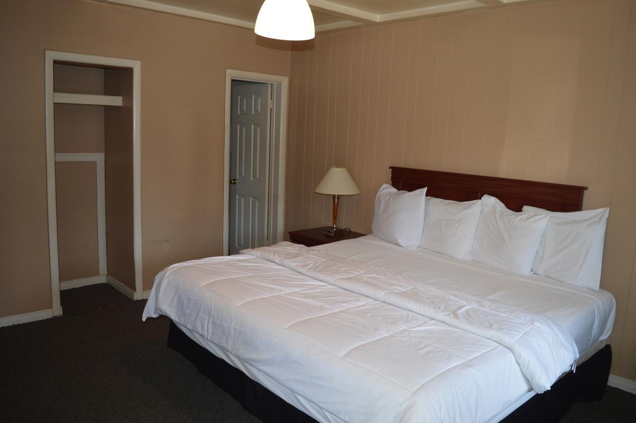 Parkview Motel Guelph Buitenkant foto